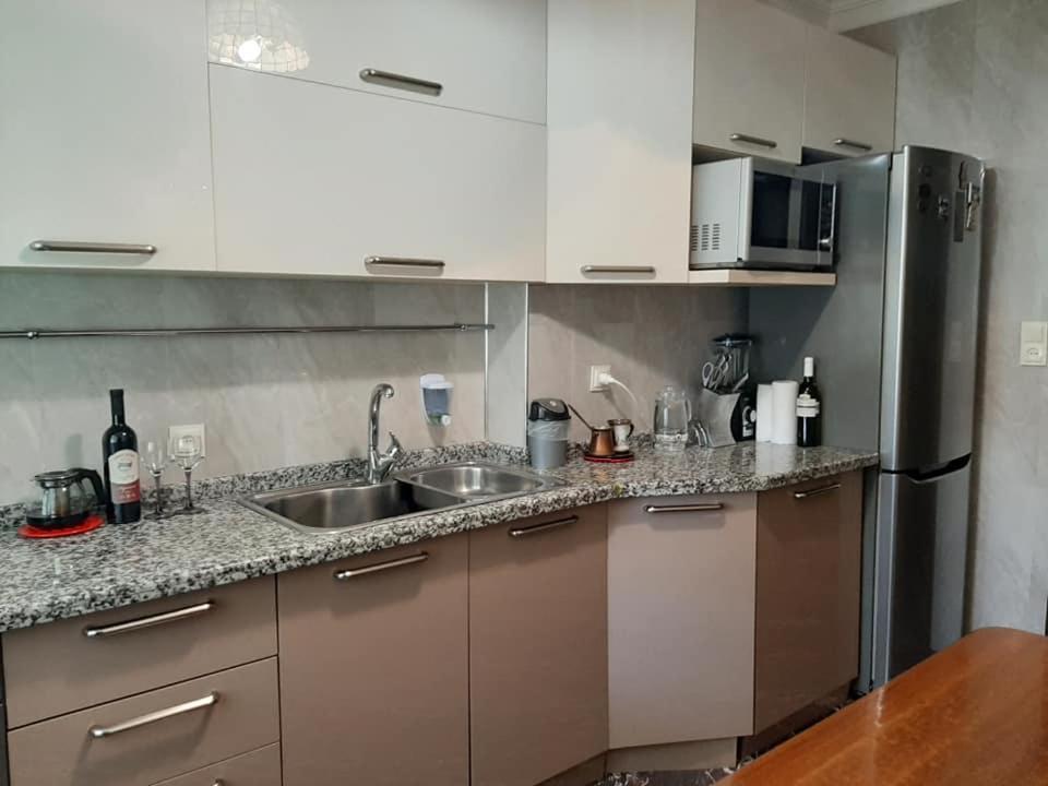 Apartment Жужуна Batumi Eksteriør bilde