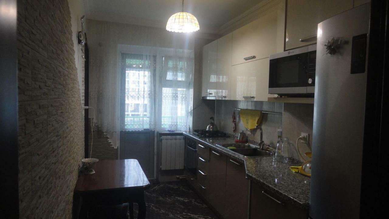 Apartment Жужуна Batumi Eksteriør bilde